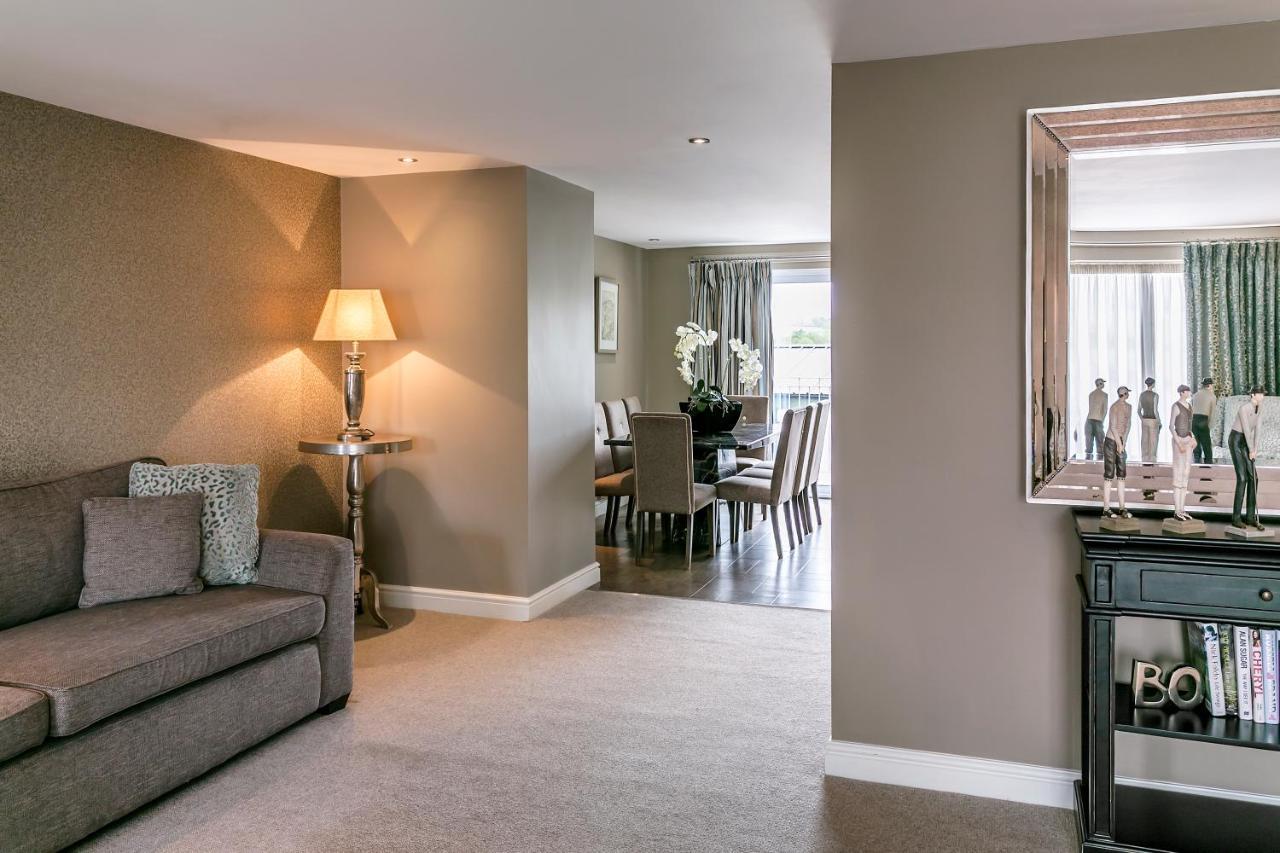 Carus Green Golf Club Townhouse 켄달 외부 사진